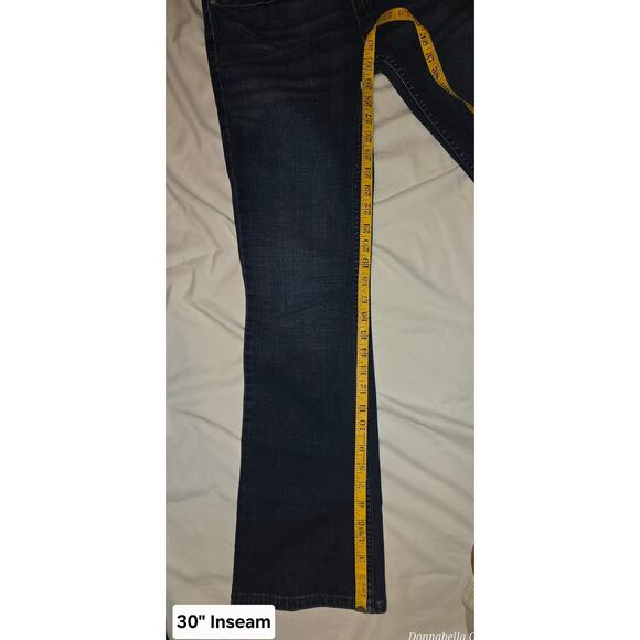 Women's Levi's 524 Too Super Low Boot Cut Size 7M EUC - Picture 5 of 8